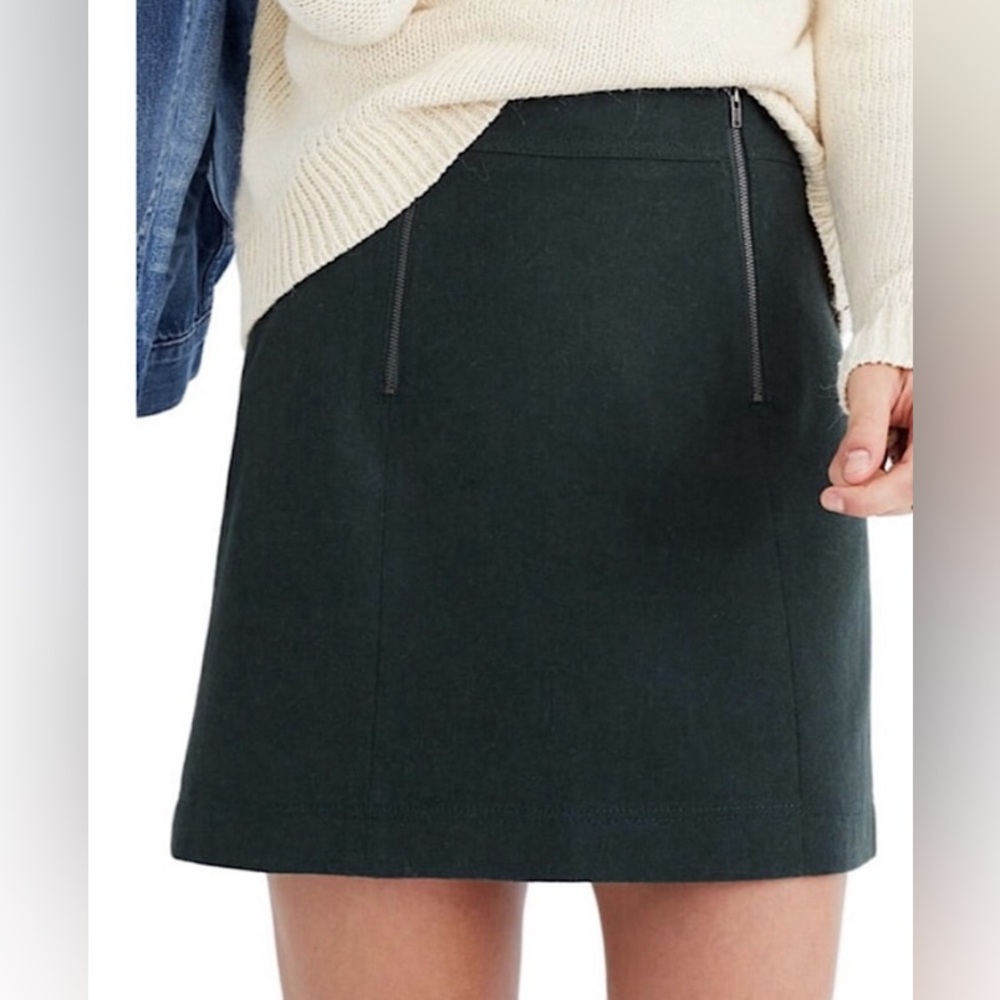 Madewell wool skirt. Size 2. NWT